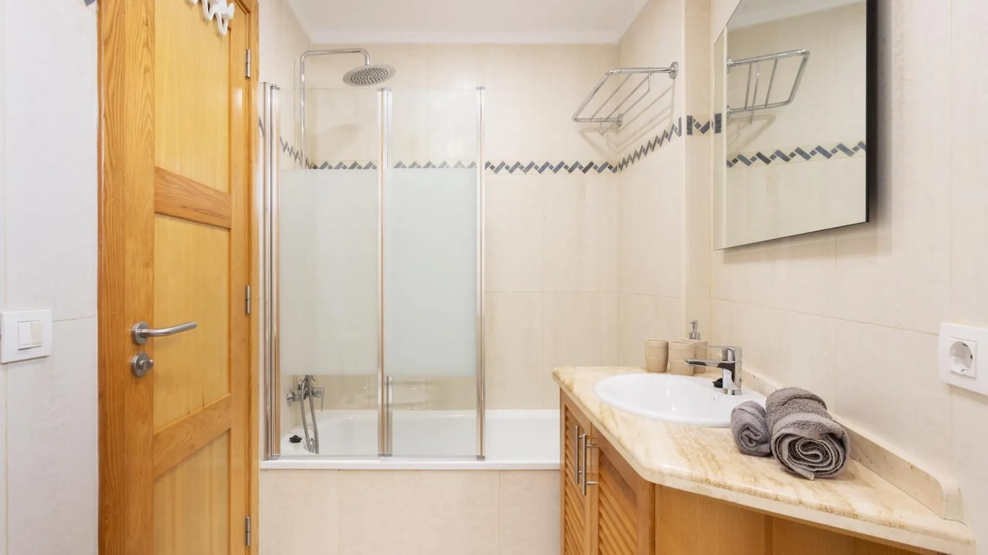 פוארטו דה סנטיאגו Chalet Adosado Con Piscina Privada, Terrazas - 2 Dormitorios Y Aire Acondicionado - Casa Peters