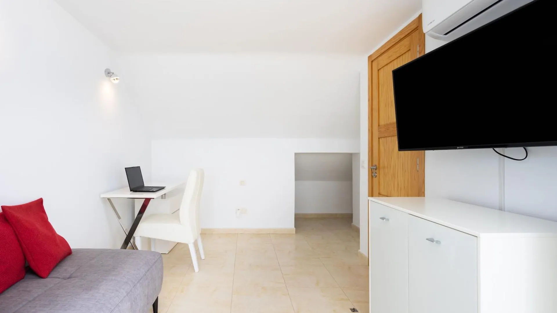 פוארטו דה סנטיאגו Chalet Adosado Con Piscina Privada, Terrazas - 2 Dormitorios Y Aire Acondicionado - Casa Peters בית נופש