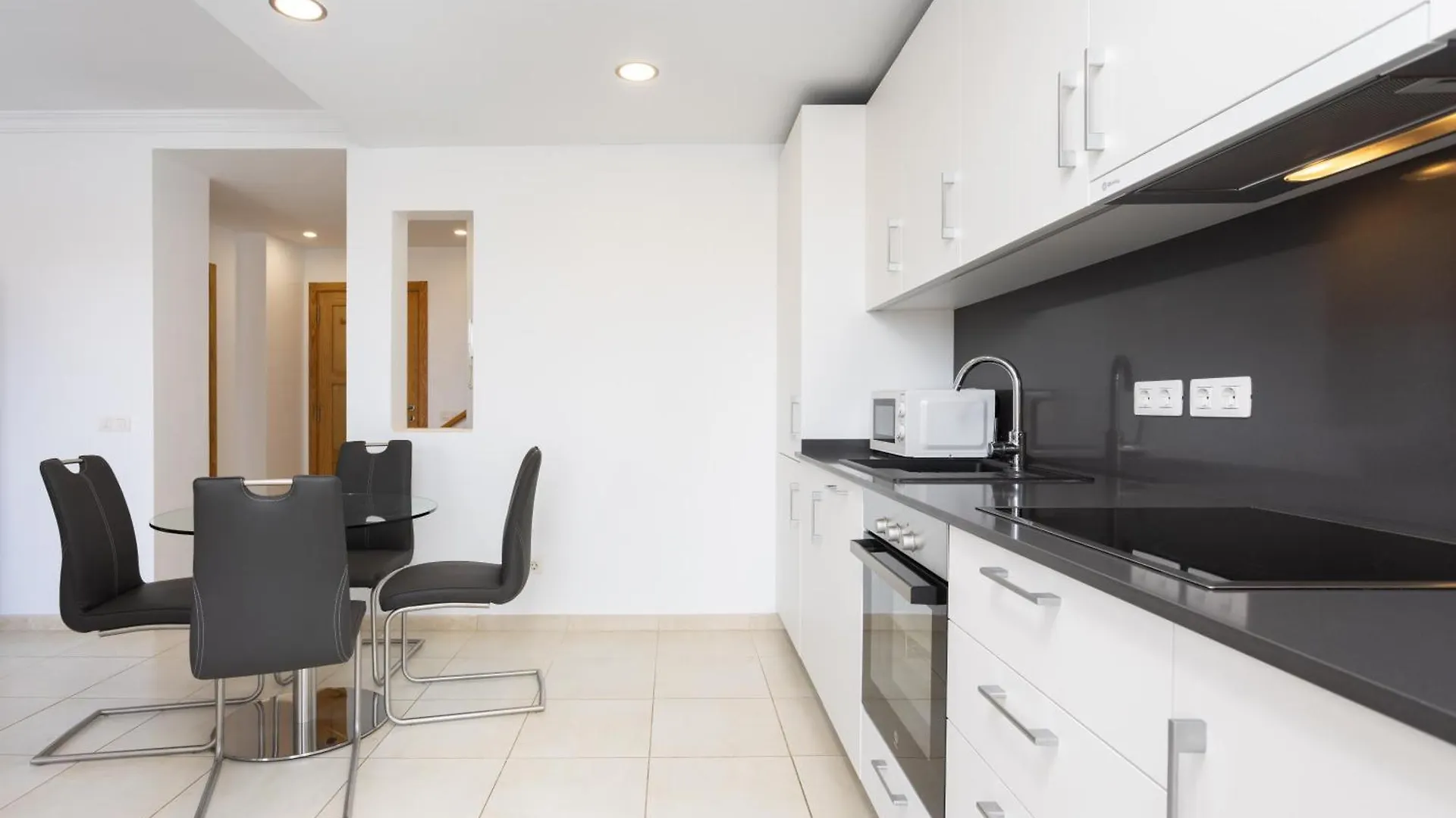 פוארטו דה סנטיאגו Chalet Adosado Con Piscina Privada, Terrazas - 2 Dormitorios Y Aire Acondicionado - Casa Peters 0*, פוארטו דה סנטיאגו ספרד