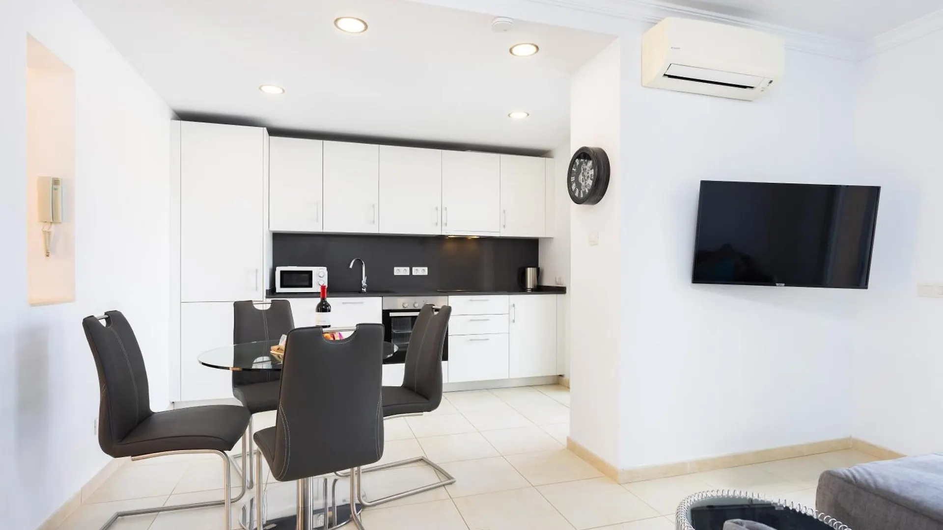 פוארטו דה סנטיאגו Chalet Adosado Con Piscina Privada, Terrazas - 2 Dormitorios Y Aire Acondicionado - Casa Peters בית נופש פוארטו דה סנטיאגו